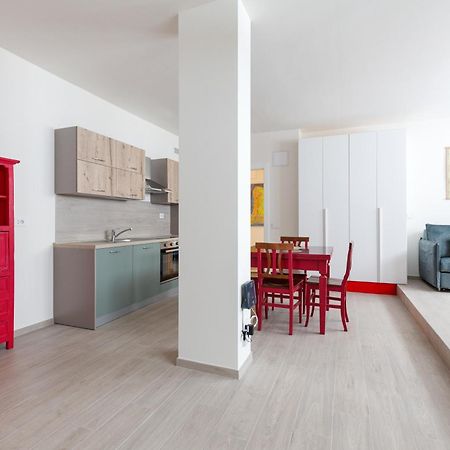 Spacious Apartments - 1,4Km From Corso Buenos Aires Milánó Kültér fotó